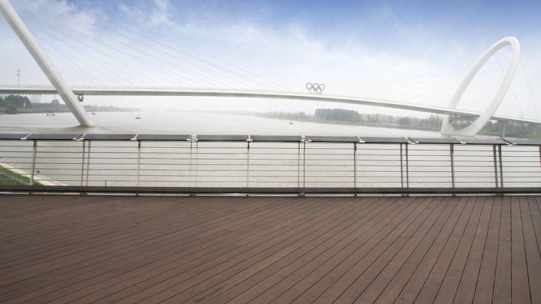 planeo Holzterrasse Massivdiele Bambus Dunkel glatt/fein genutet - 1850 x 137 x 20 mm