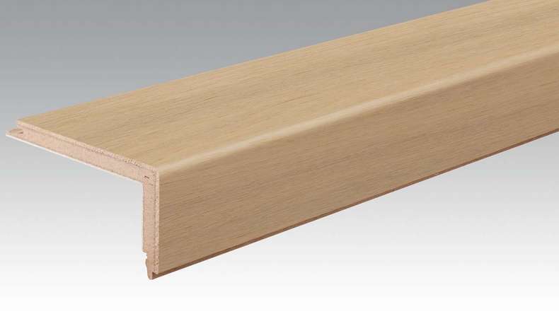 MEISTER Treppenkantenprofil aus Parkett L-Profil authentic Optik gelaugt 9015 (800004-2150-09015 - 9036009015)