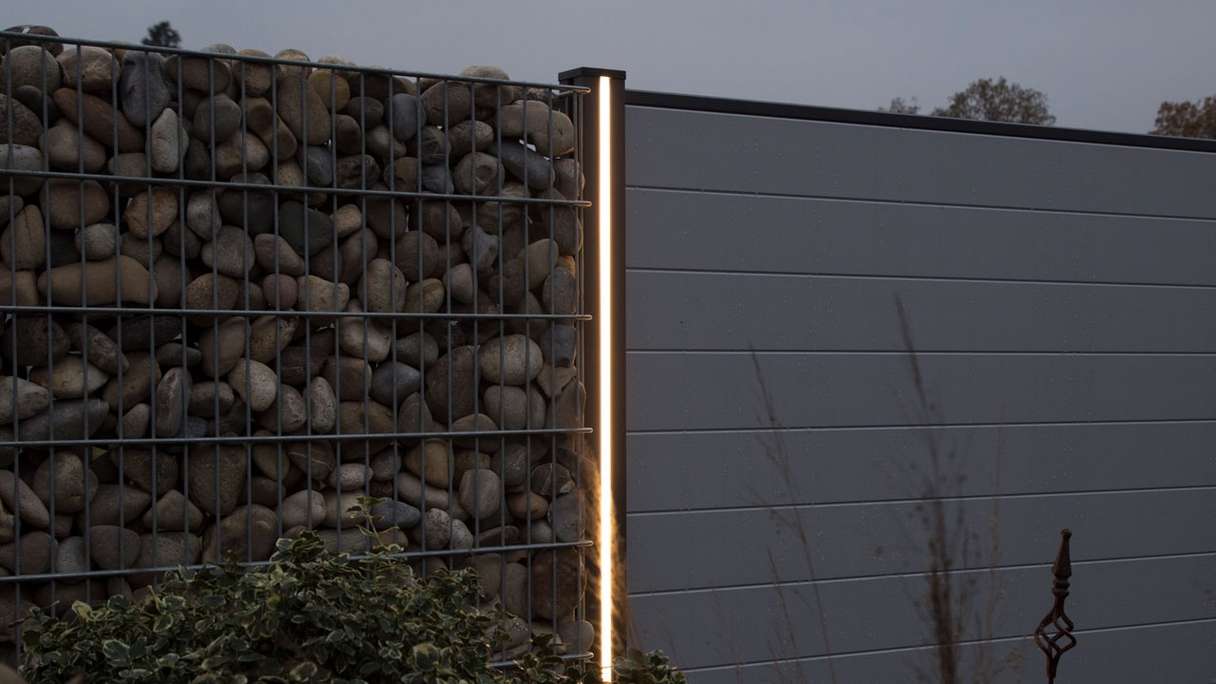 planeo Glow - Zaunbeleuchtungs-Set Lichtleiste aus Alu