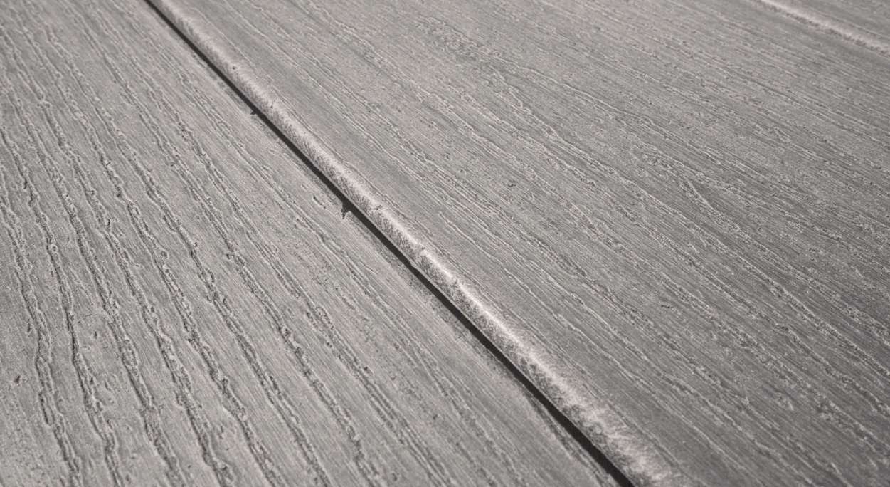 Komplett-Set TitanWood 3m Massivdiele Holzstruktur Hellgrau 42.3m² inkl. Alu-UK