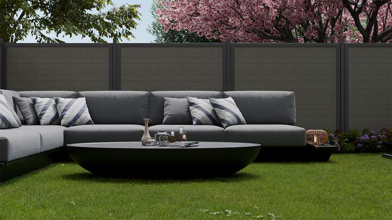 planeo Gardence Simply Guard - PVC-Gartenzaun Monument Oak mit Alu-Rahmen in Anthrazit 180 x 180 cm