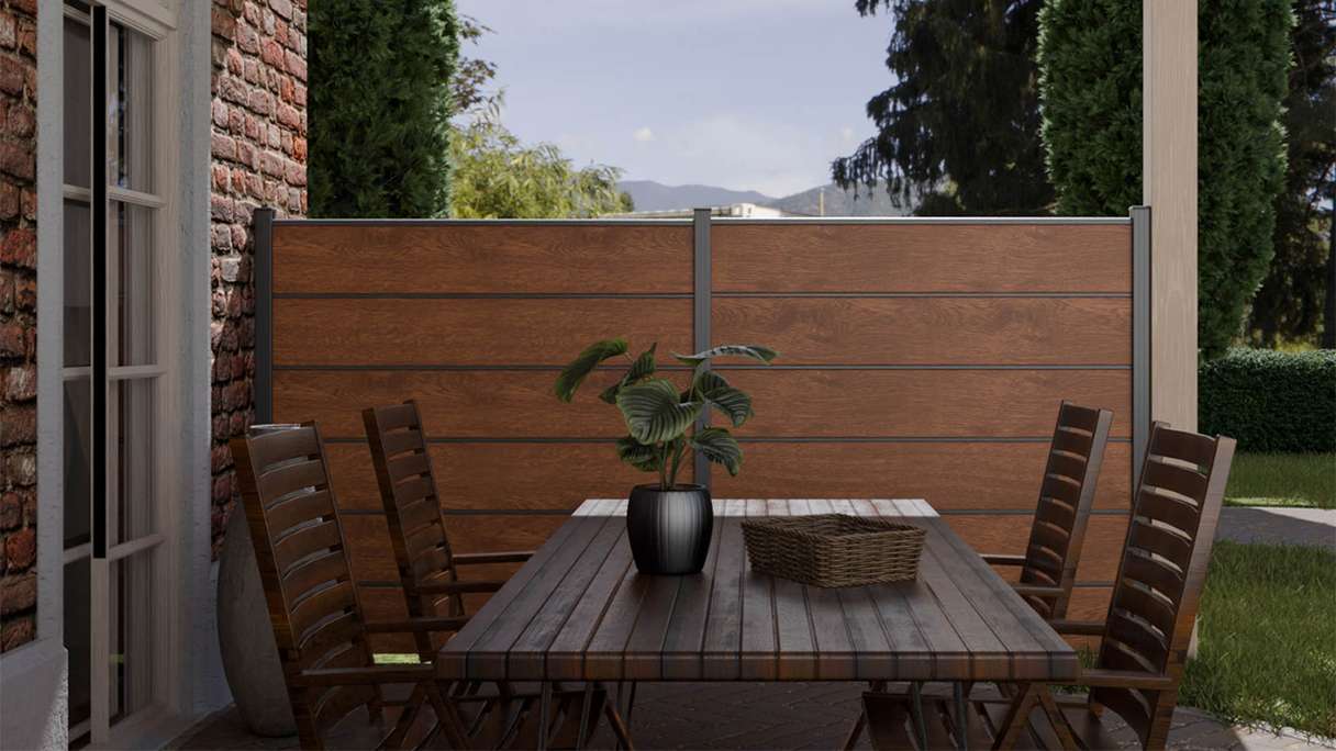 planeo Gardence Simply Premium - PVC-Steckzaun Golden Oak mit Lisenen in Anthrazit 180 x 180 cm