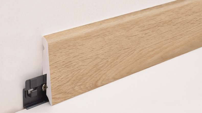 planeo Sockelleiste SolutionX 2in1 - 2400 x 14 x 58 mm Eiche Hell (SL0057)