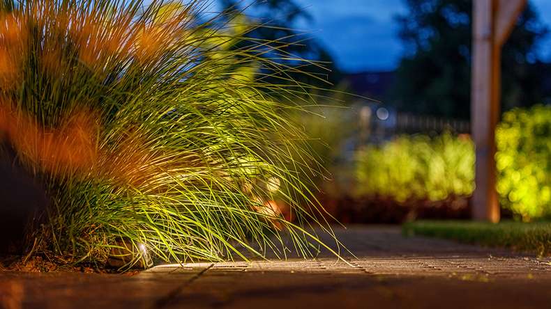 planeo Gartenbeleuchtung 12V - LED-Wand- und Bodenleuchte Tiga DL - 5W - 75 Lumen