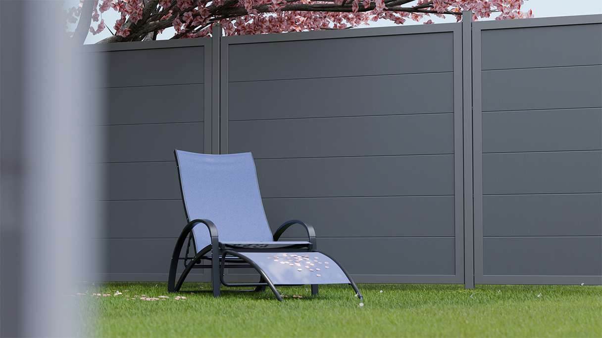 planeo Gardence Simply Guard - PVC-Gartenzaun Anthrazitgrau mit Alu-Rahmen in Anthrazit 180 x 180 cm