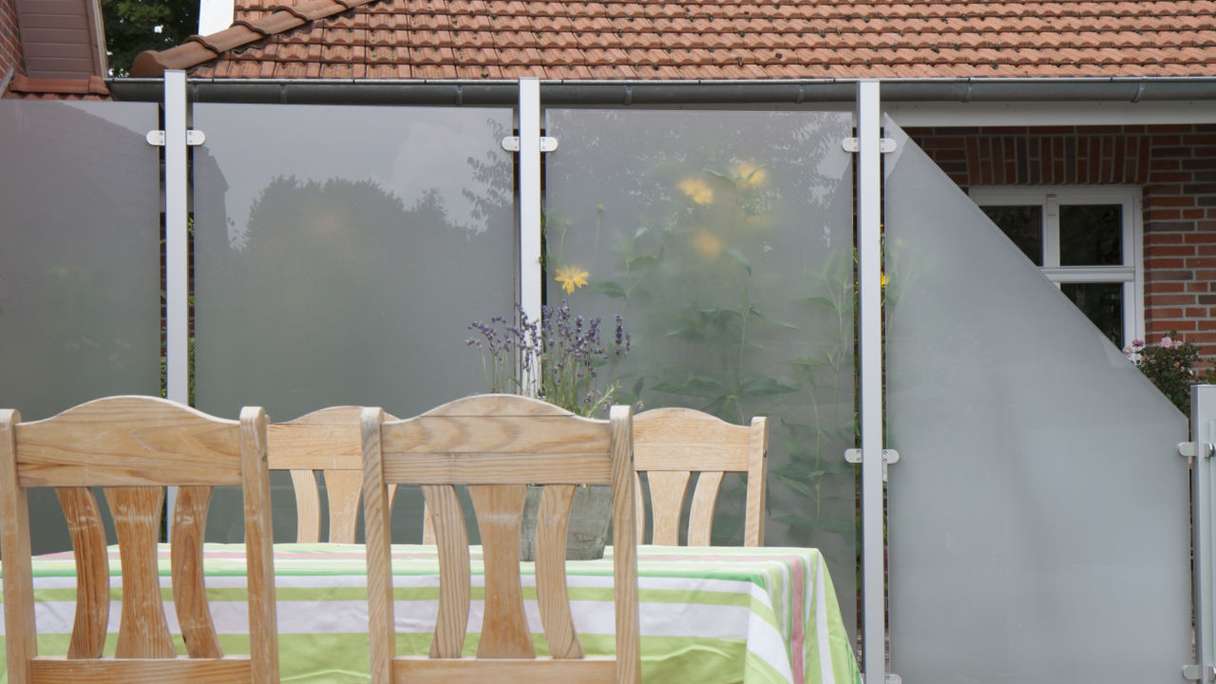 planeo Gardence Flair - Glas-Sichtschutz Hochkant Satiniert