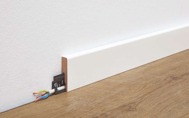 MEISTER Sockelleisten Fußleisten Uni weiß glänzend DF 324 - 2380 x 60 x 16 mm (200013-2380-00324 - 694823324)