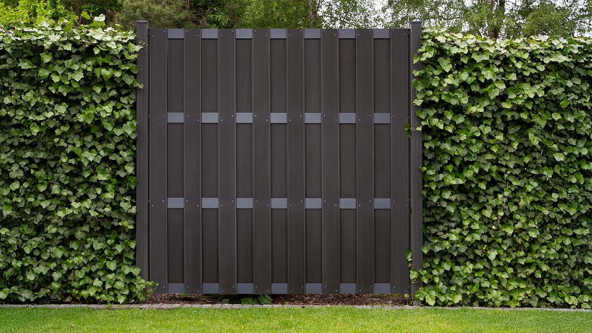 planeo Gardence Premade - BPC-Gartenzaun Quadratisch Anthrazit 180 x 180cm mit Anthrazit Querriegel | DB703
