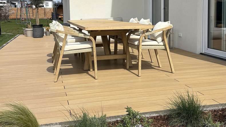 planeo CoEXWood WPC Terrassendiele Massiv ummantelt - Sand/Karamell 4.2m strukturiert