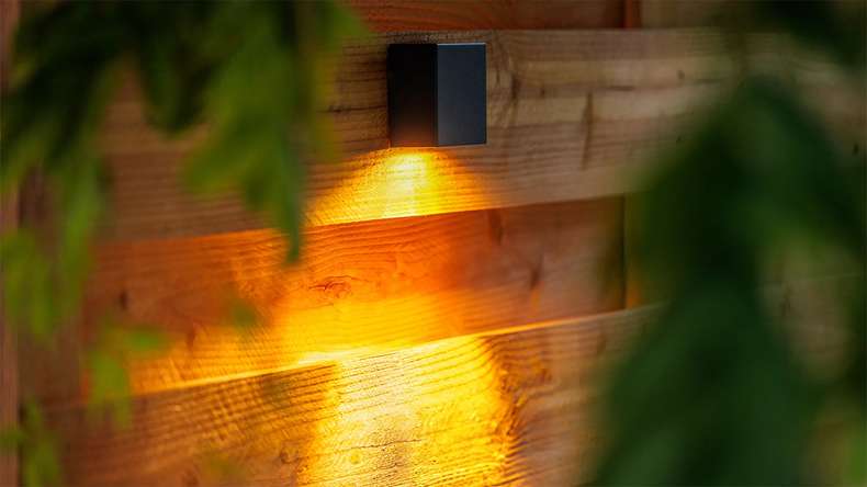 planeo Gartenbeleuchtung 12V - LED-Wandleuchte Tiga Wall - 4W 70 Lumen