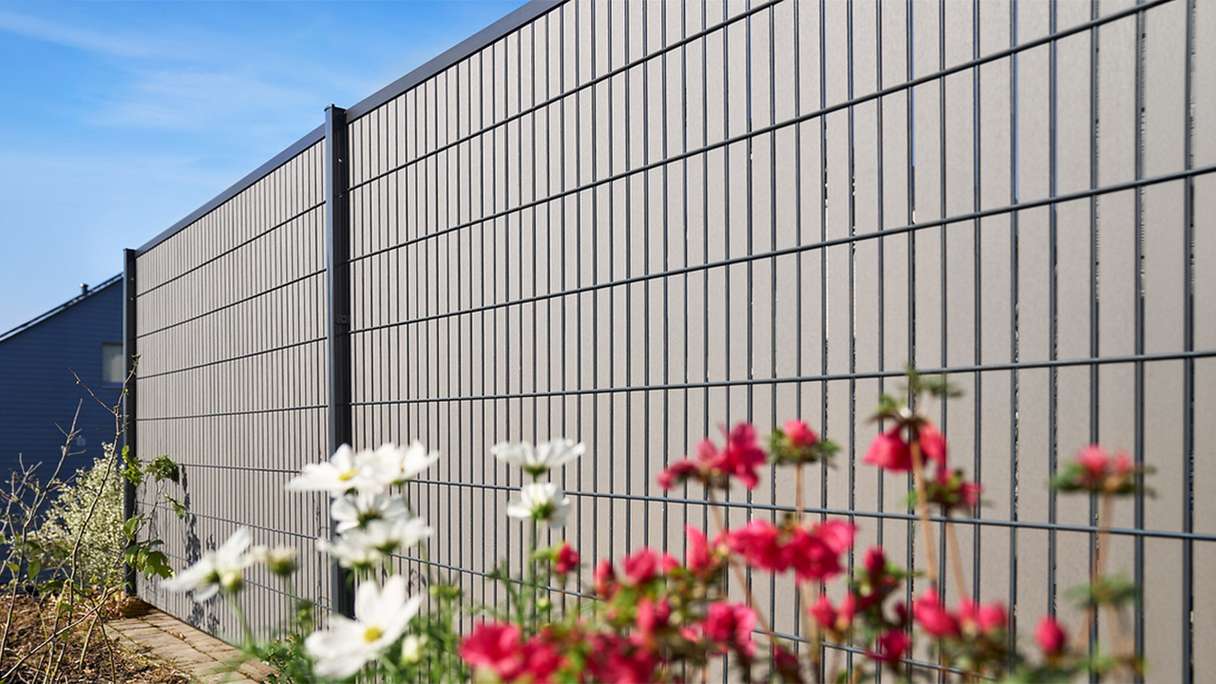 planeo WPC Streifen Set - Anthrazit L 250 x H 123-183cm