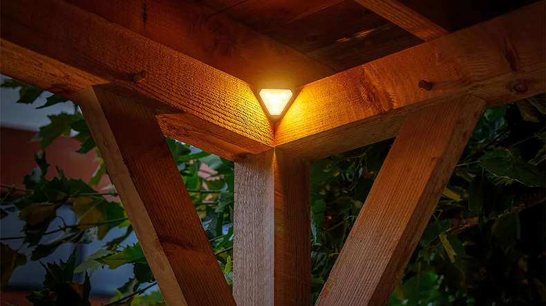planeo Gartenbeleuchtung 12V - LED-Wandleuchte Tiga Corner - 3.5W 100 Lumen