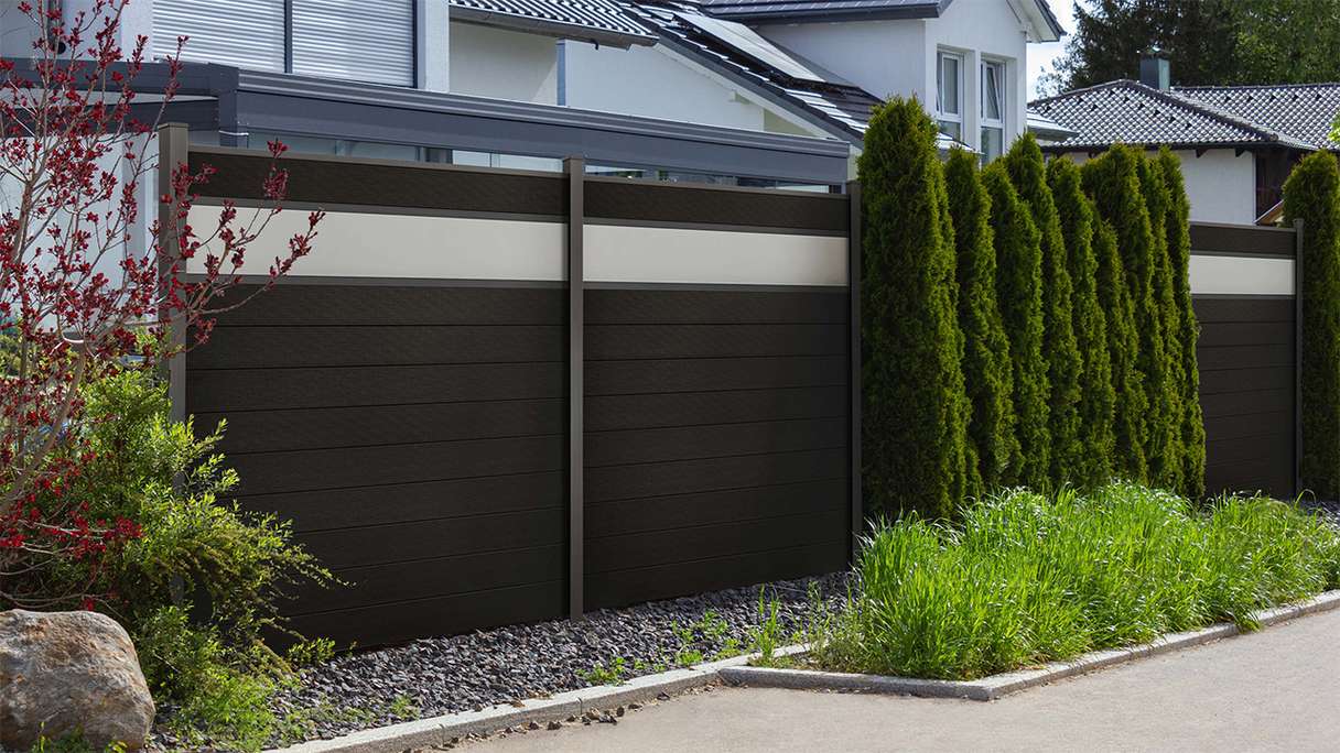 planeo Gardence Strong - BPC-Steckzaun Glas Satiniert Schwarz co-ex 180 x 180 cm