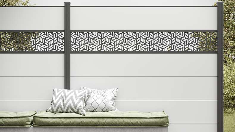 planeo Gardence Simply - PVC-Steckzaun Quadratisch Weiss 180 x 180 cm