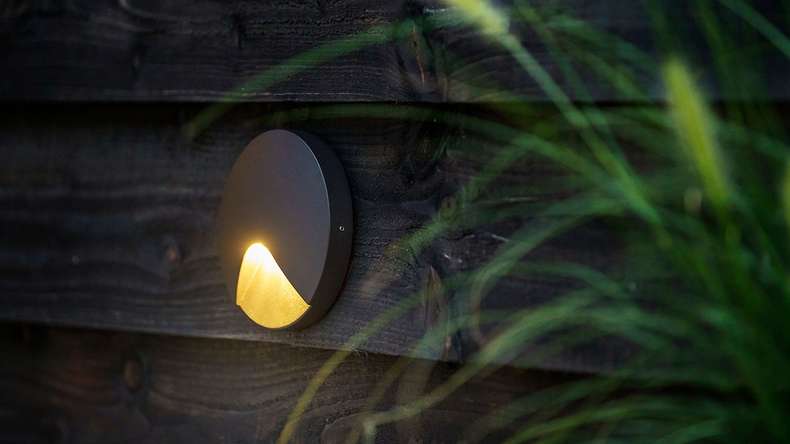 planeo Gartenbeleuchtung 12V - LED-Wandleuchte Kuma Wandleuchte Alu - 6W 294 Lumen
