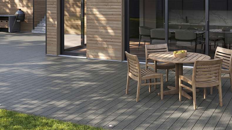planeo AntikWood WPC Terrassendiele Massiv - Steingrau 4.2m antik gealtert