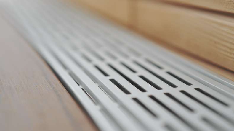 planeo Terrassen Lüftungsgitter - Ventilationsprofil 1200x150x20mm
