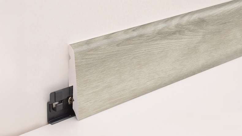 planeo Sockelleiste SolutionX 2in1 - 2400 x 14 x 58 mm Eiche Hellgrau (SL0076)