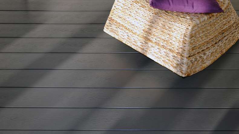 planeo WPC - Terrassendiele massiv Graubraun geprägt/geriffelt - 1m bis 6m