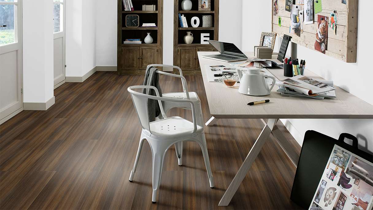 Forbo Allura Wood 55 Klebevinyl - Dark Twine (637655DR5_con)